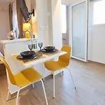 Yellow Appartement *